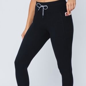 Yogalicious Lux Inversion Power High Rise Yoga Leggings L